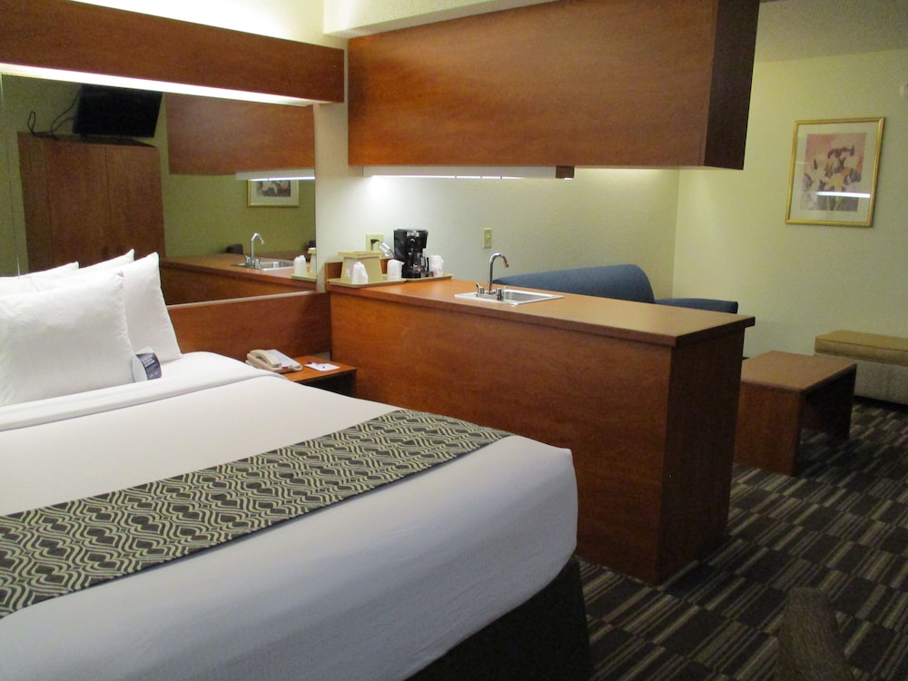 Microtel Inn Suites By Wyndham Inver Grove Heights Minneap 9/50