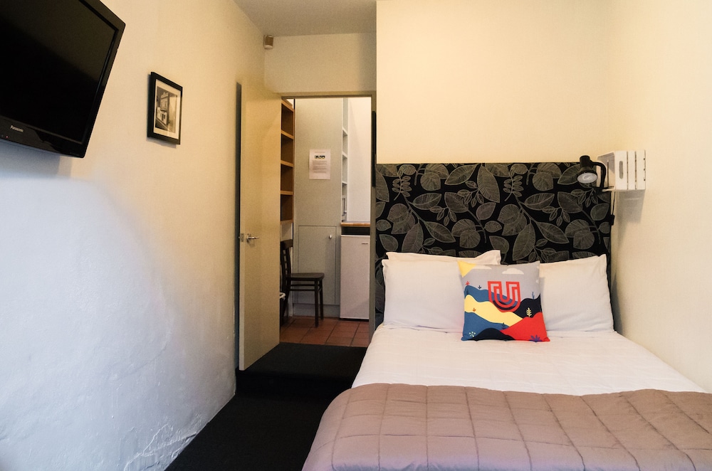 Compact, Double Bed, U Boutique Hotel Wellington, SureStay Collection by BW 2/4