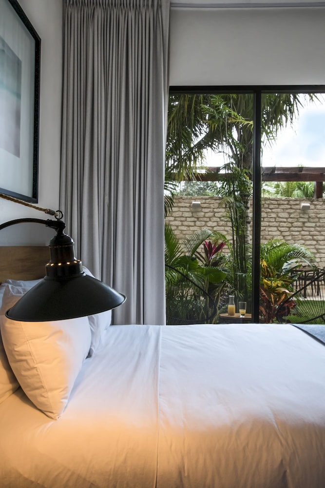 The Strabon Tulum 55/86