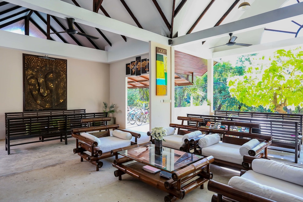 Naiharn Beach Resort 48/70
