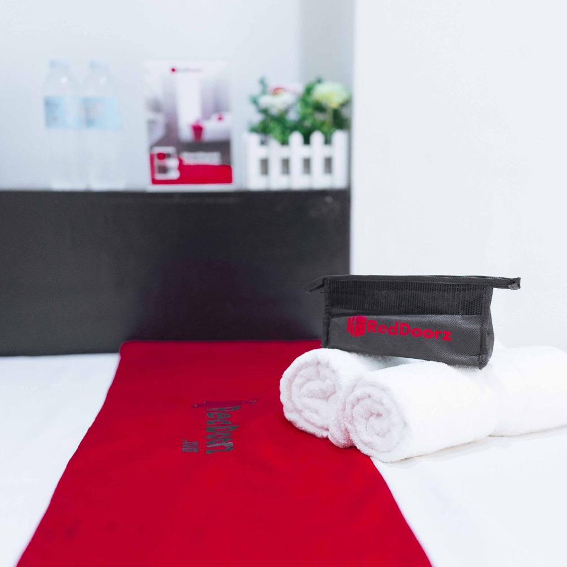 RedDoorz near G Mall Bajada Davao-Isolation Hotel 17/28