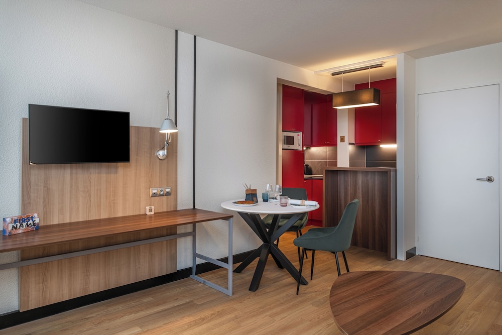 FirstName Toulouse Residence, part of JdV by Hyatt 64/71