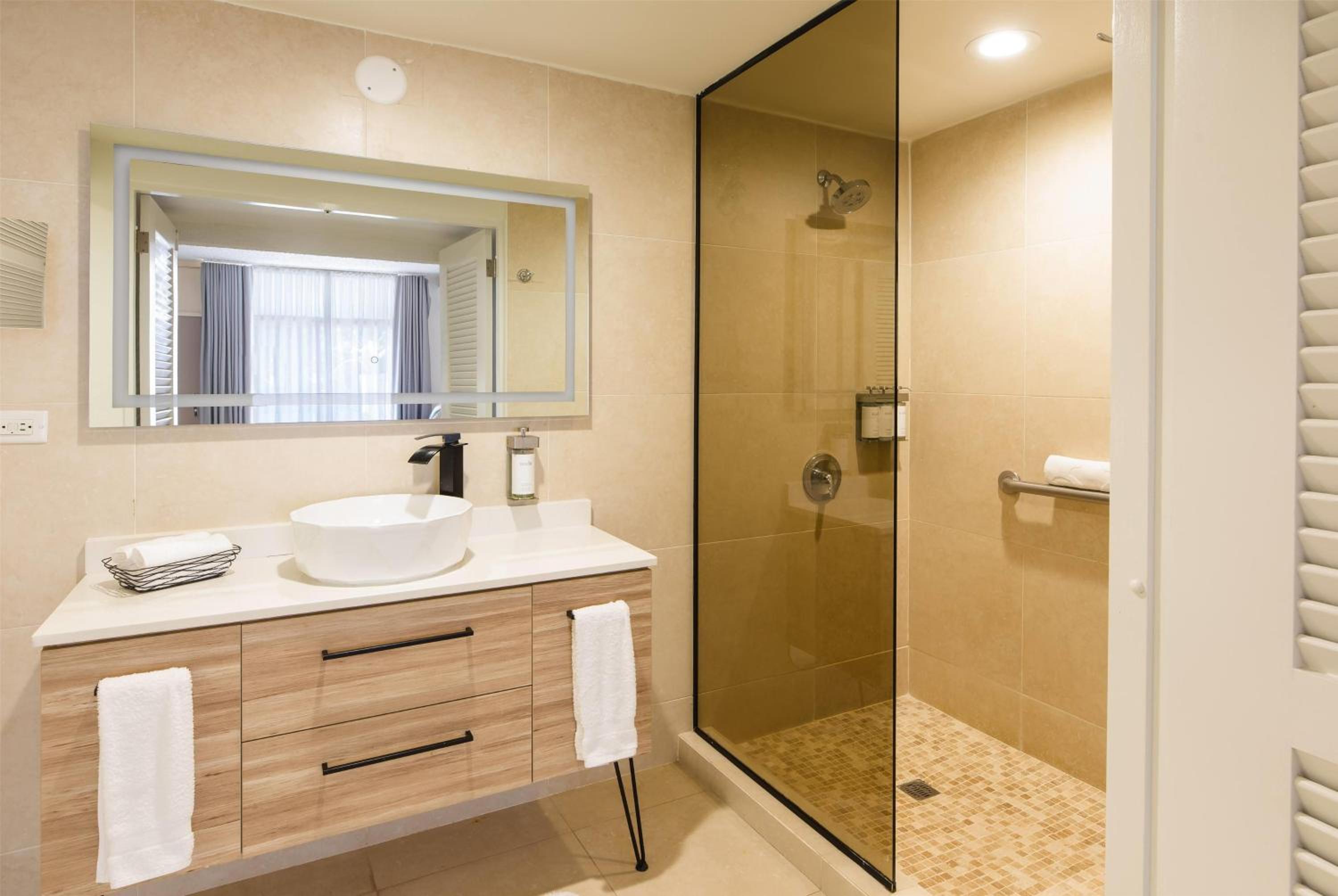 Lago, Collection, Suite, King Bed, Resort View، Wyndham Palmas Beach & Golf Boutique Resort 3/5