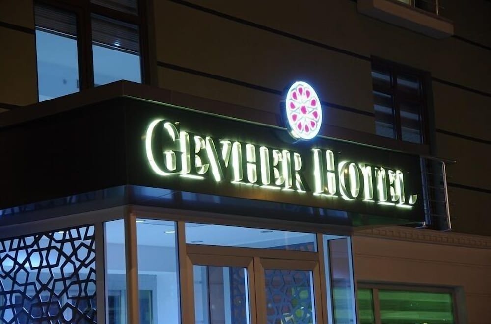 GEVHER HOTEL 2/19