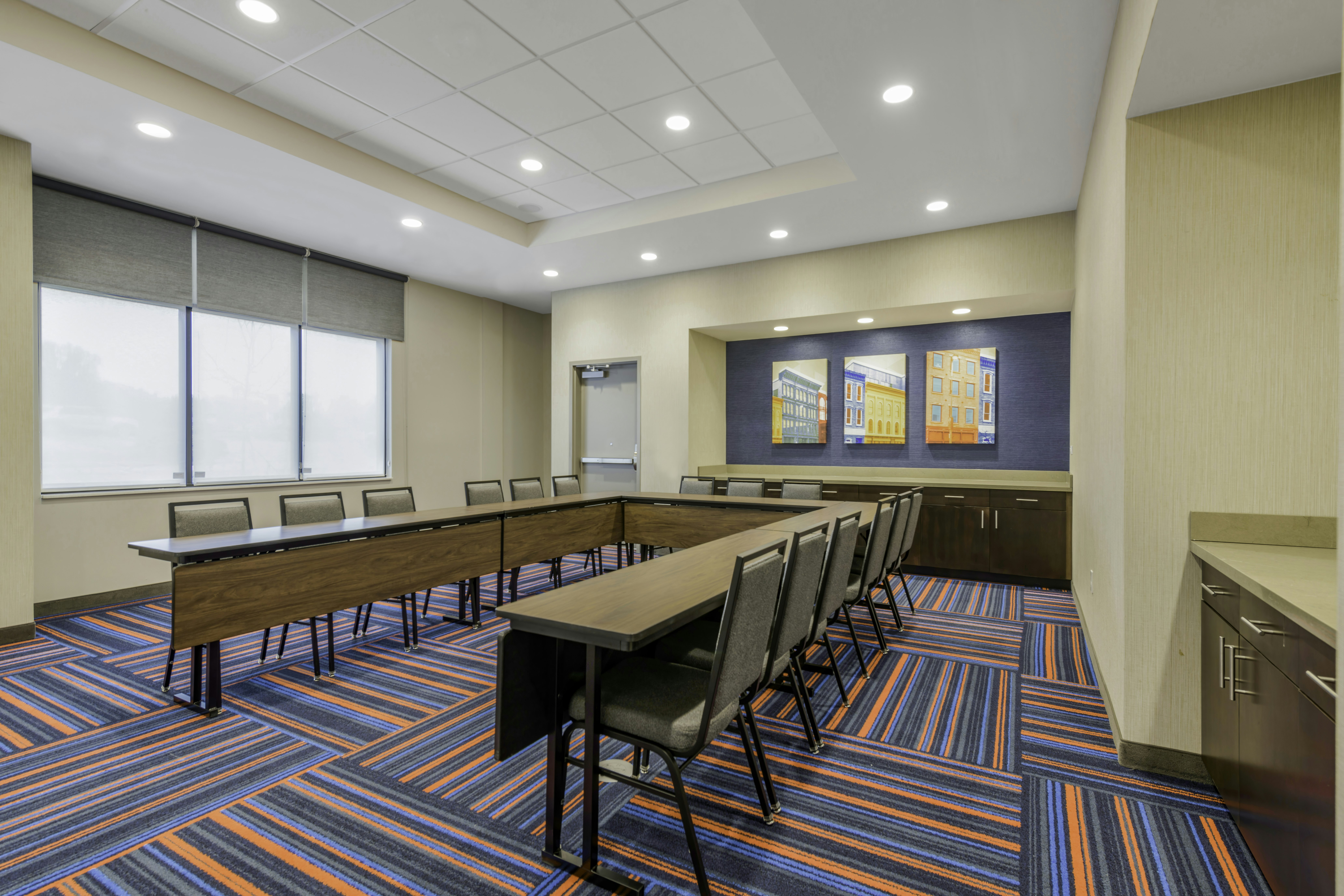 Hampton Inn & Suites by Hilton Decatur 24/32