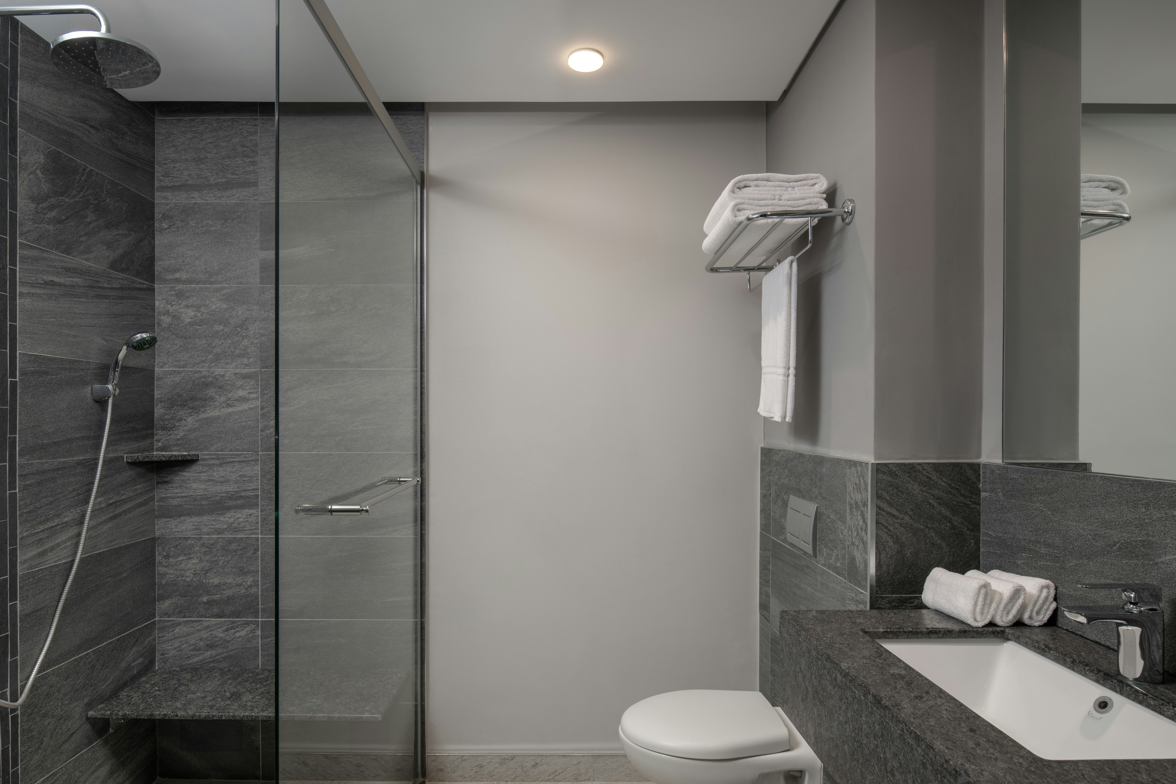 Holiday Inn Nairobi Two Rivers Mall an IHG Hotel 47/50