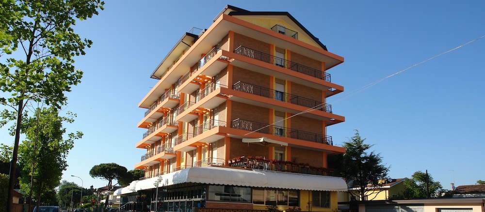 TOLEDO HOTEL 2/50
