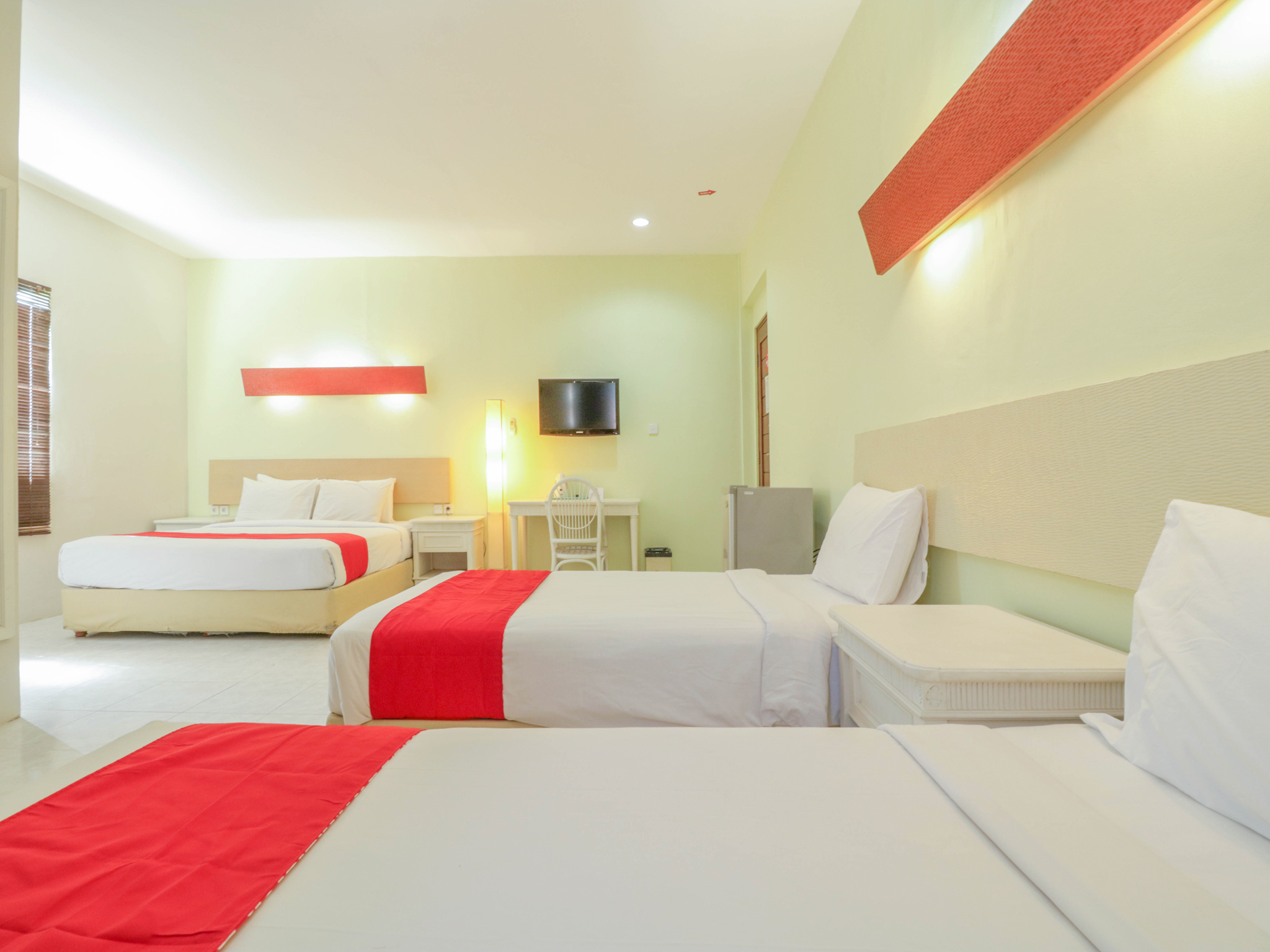 Oyo Flagship 2253 The Sunrise Sanur (Ex. Oyo 2253 The Sunrise Sanur) 31/56