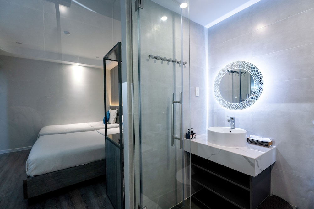 Ruby Saigon Hotel and Suite Ben Thanh 47/50