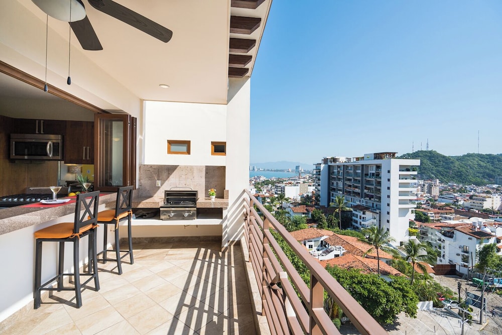 Resorts By Pinnacle 220 6/72