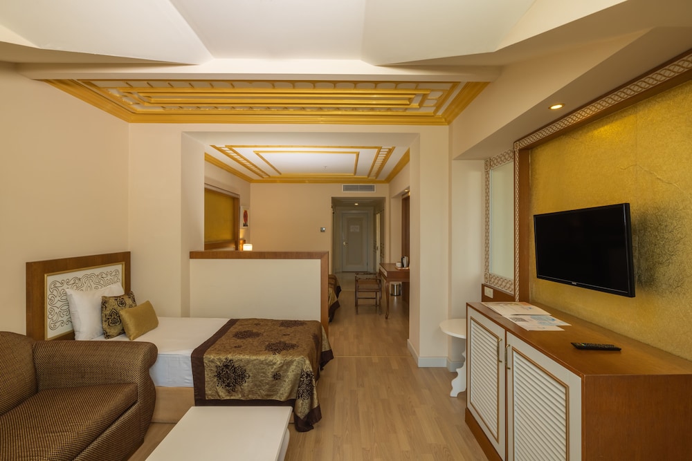 Diamond Excellence Resort & Spa 35/65
