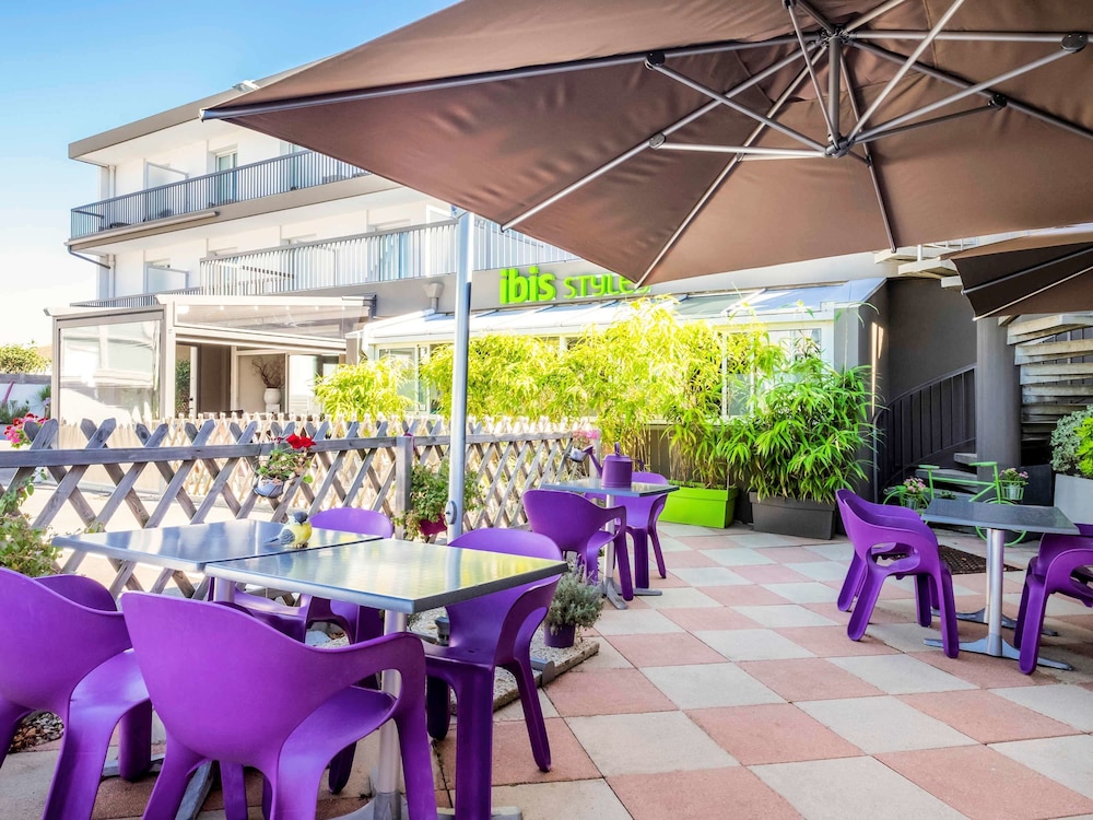 IBIS STYLES SAINT GILLES CROIX DE VIE 61/77