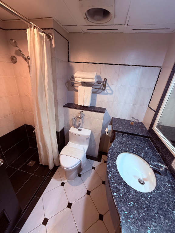 Hotel Emas Tawau 50/50