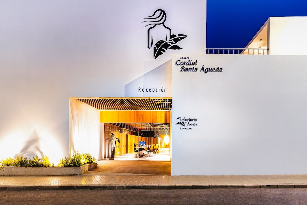 Resort Cordial Santa Agueda and Perchel Beach Club 4/79