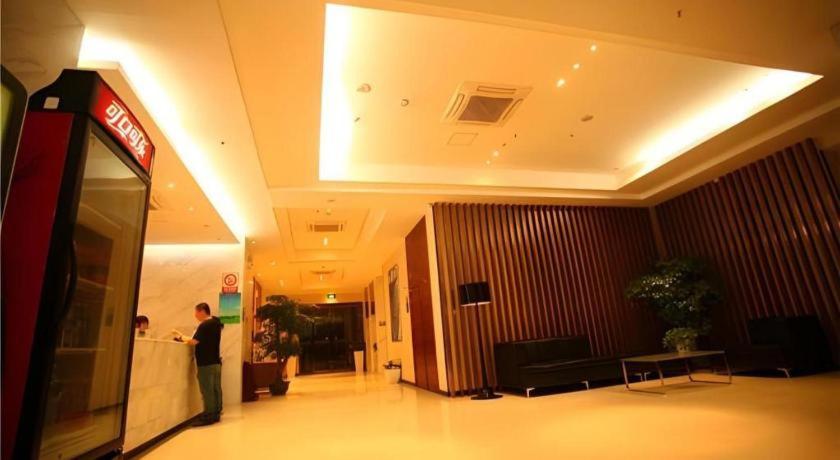 City Comfort Inn Wuhan Sanjiaohu Metro Station 17/50