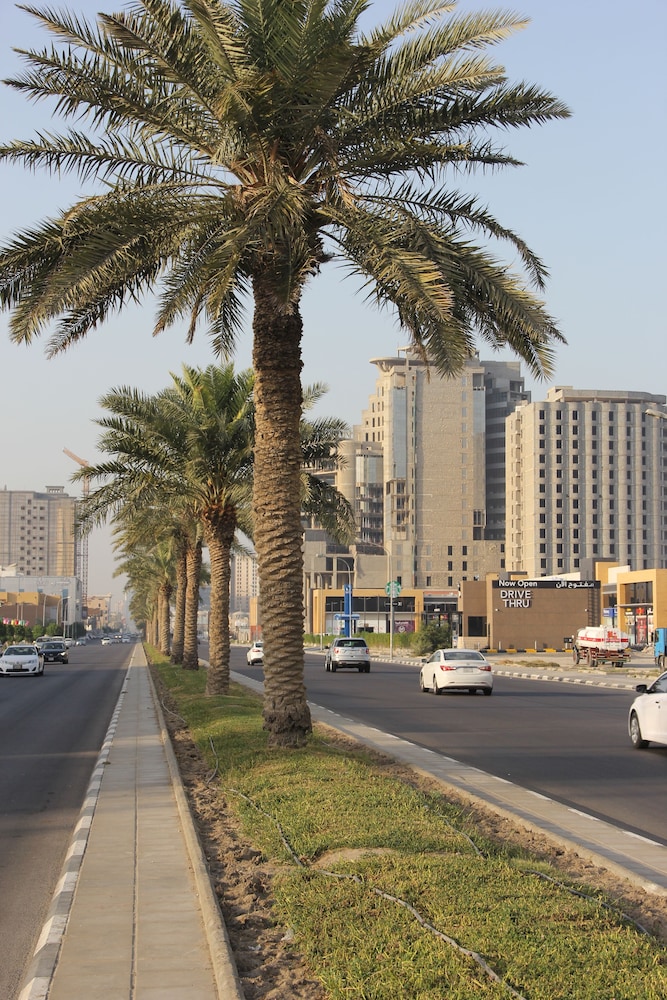 فندق جولدن توليب الخبر كورنيش(Golden Tulip Al Khobar) 74/81