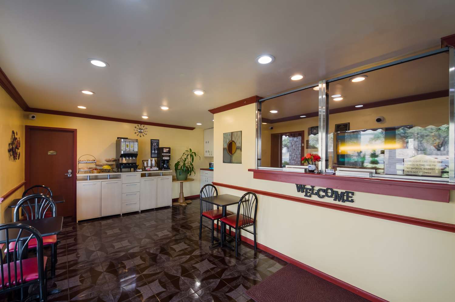 Americas Best Value Inn Buda Austin S 8/37
