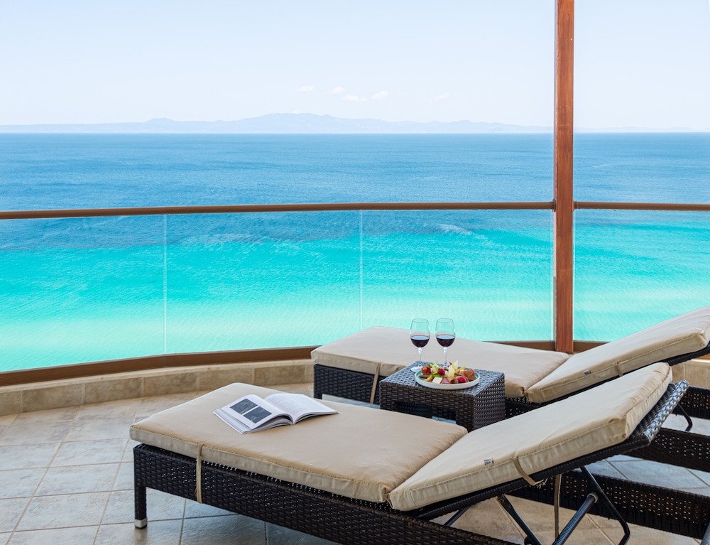 Blue Bay Halkidiki 36/49