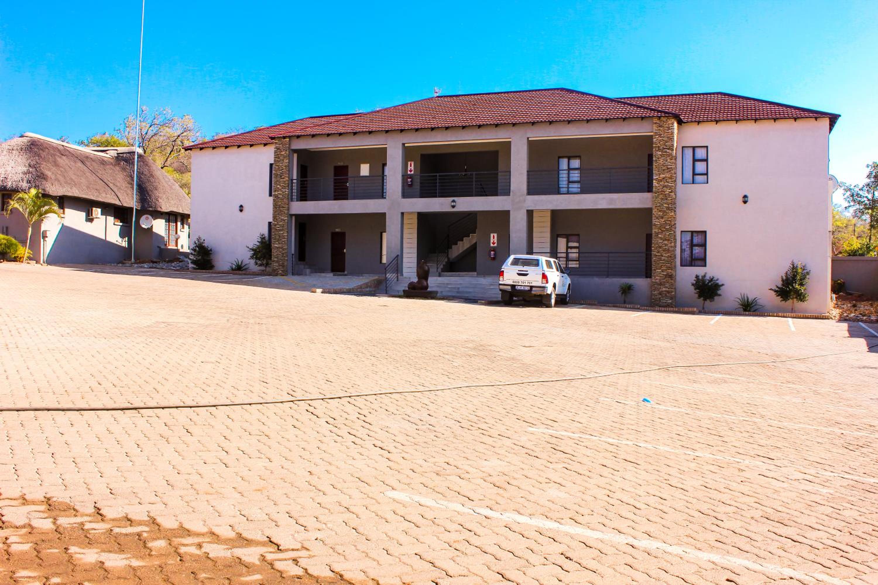 VAHLAVI LODGE 19/30