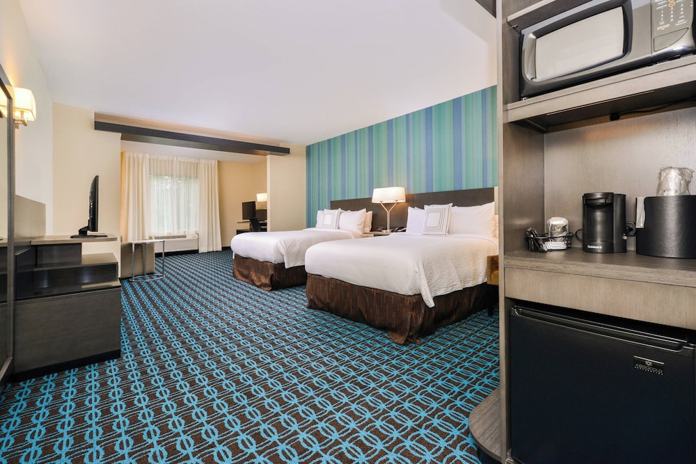 Suite, Multiple Beds، Fairfield Inn And Suites By Marriott Raleigh Cary 2/3