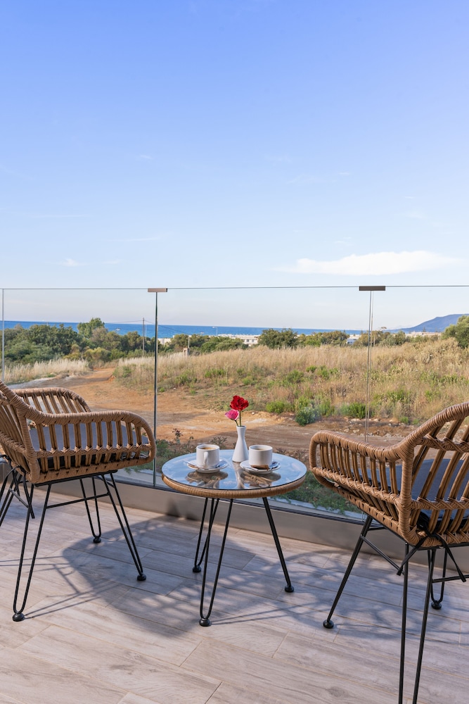 Georgioupolis Suites 48/71