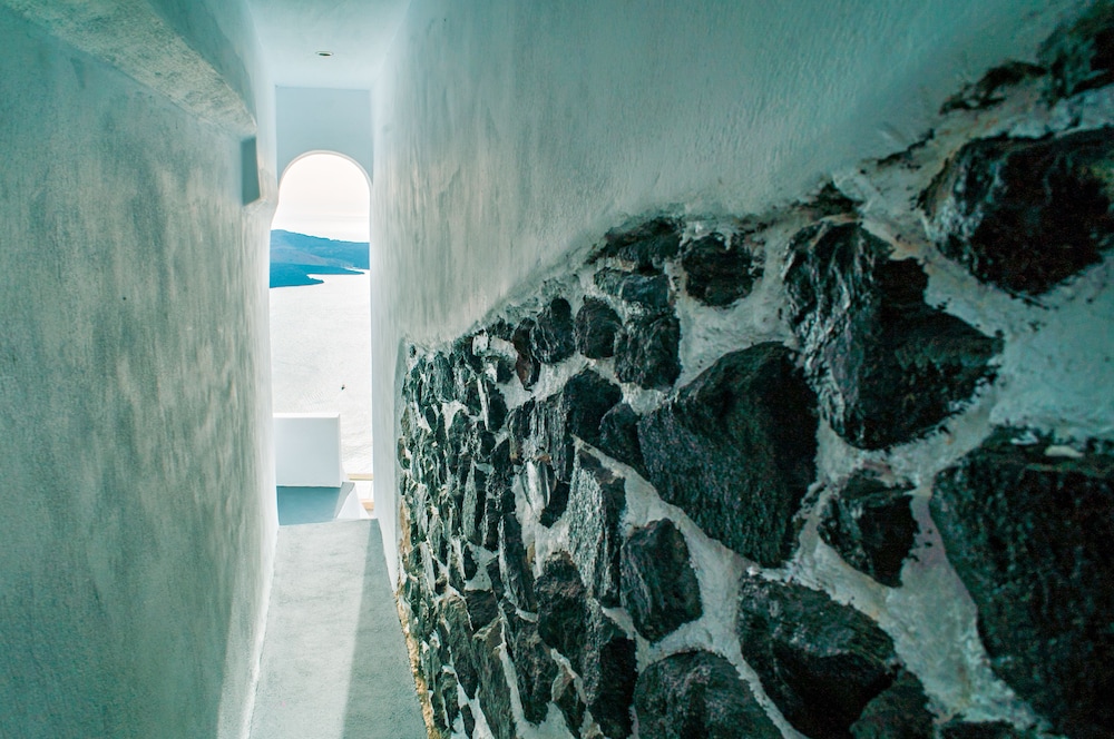 MODERNITY SUITES 59/65
