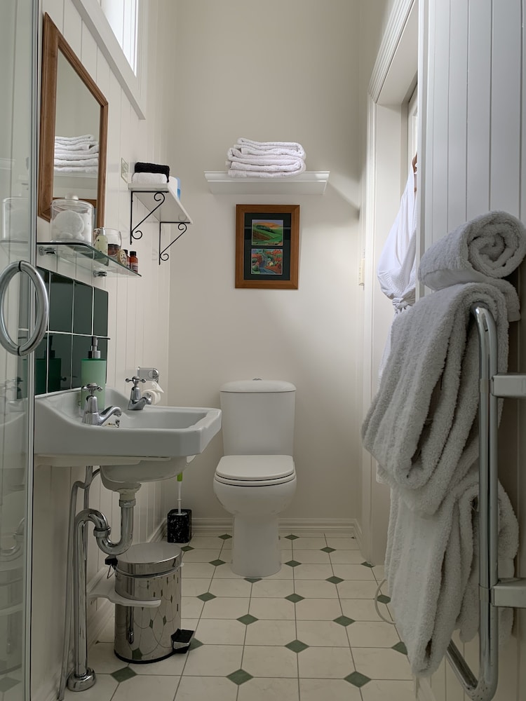 Sennen House 30/31