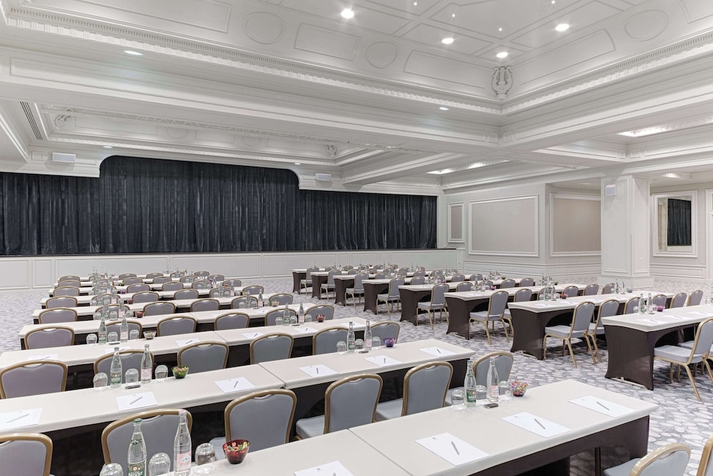 Hyatt Regency Nice Palais de La Mediterrannee 39/46