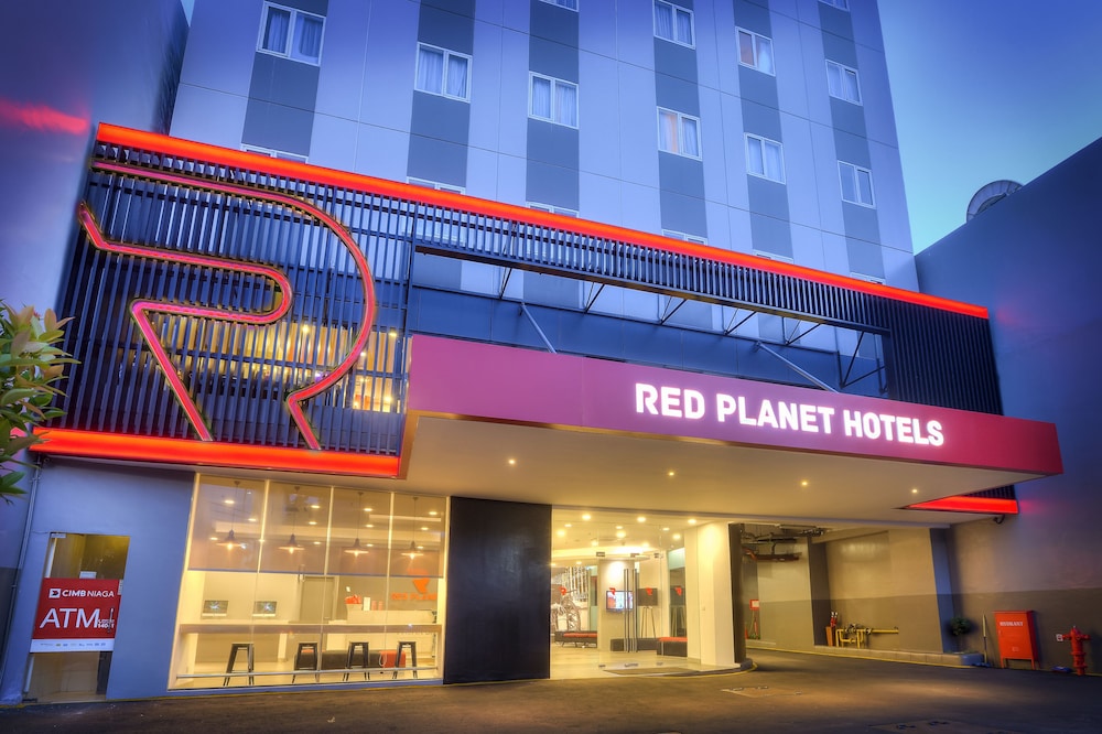 Monoloog Hotel Pasar Baru 2/45