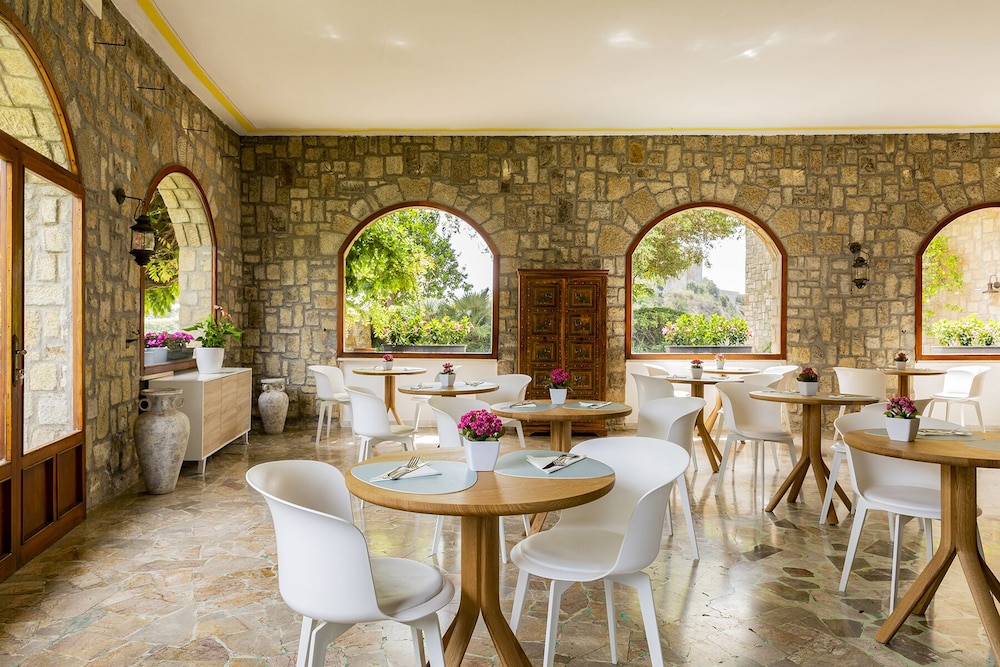 restaurant-cafeteria