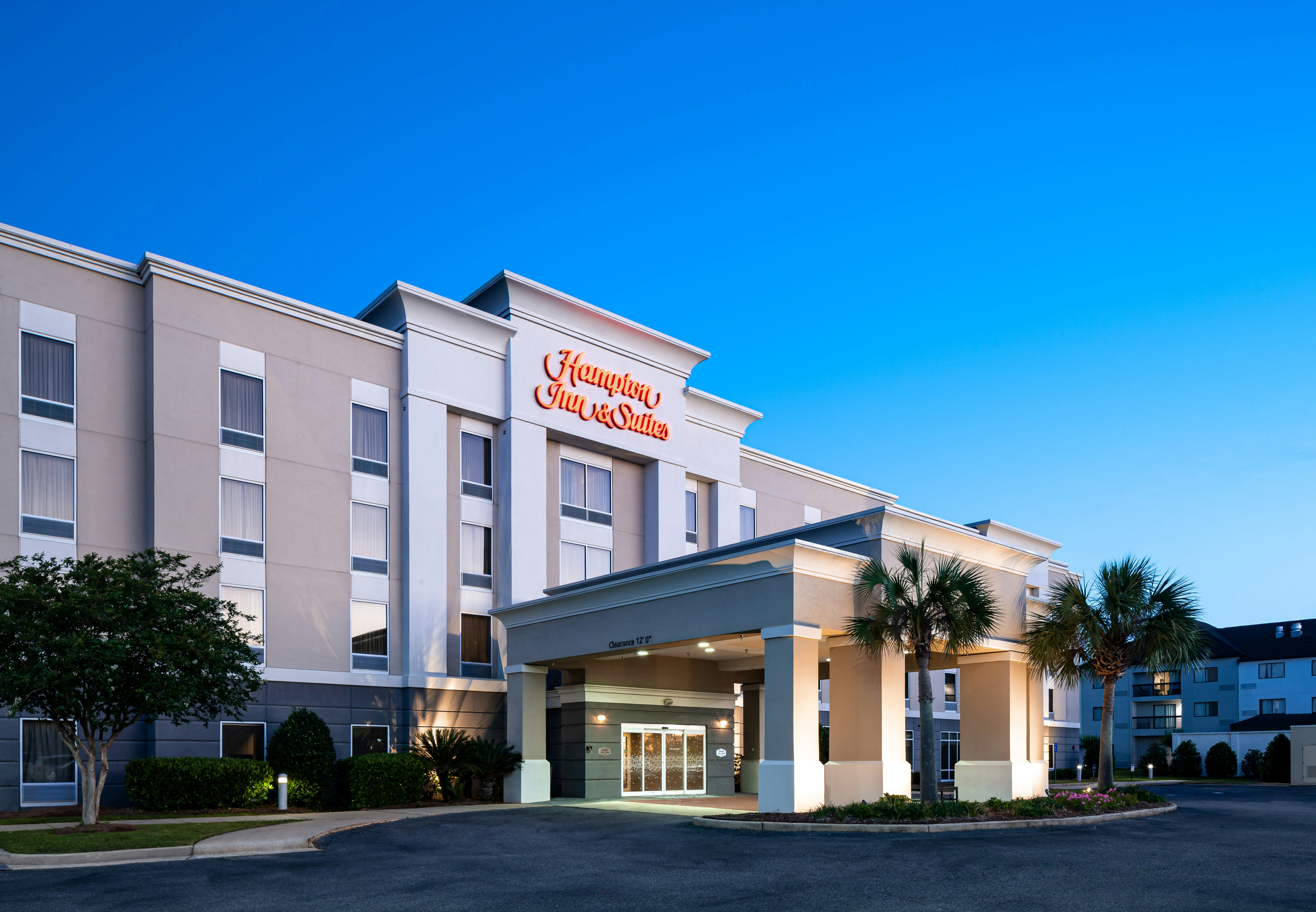 Hampton Inn Suites Mobile I 65at Airport Blvd 50/52