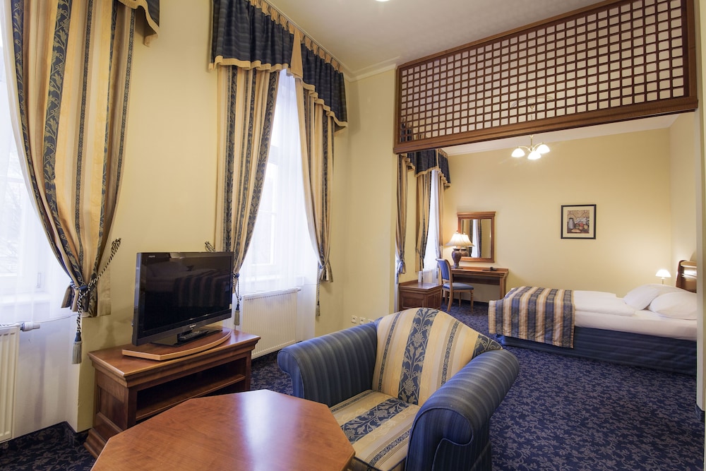 Ontario Hotel Garni 49/75