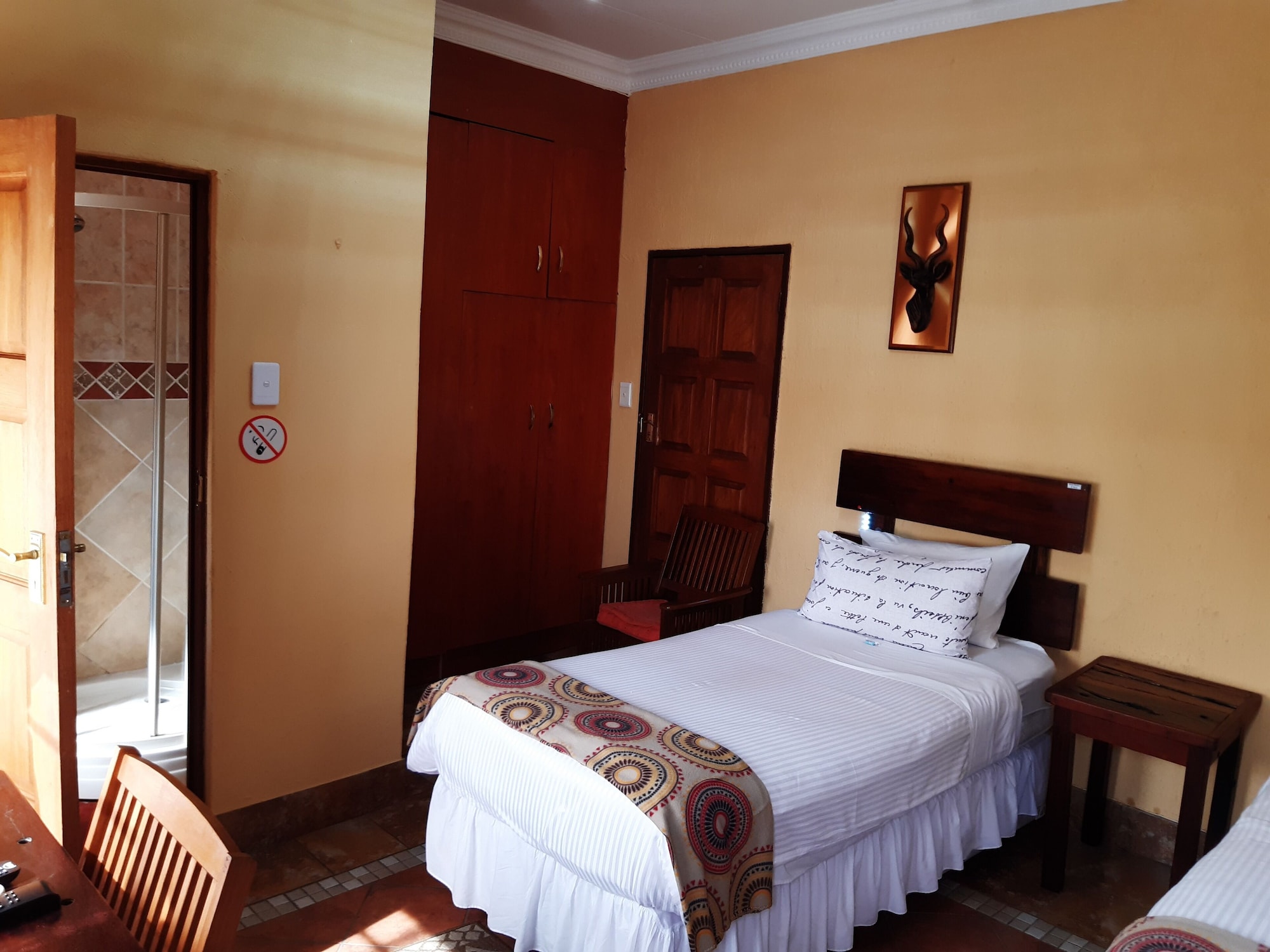 غرفة ديلوكس بسريرين منفصلين، Acre Of Africa Guest Venue 3/4