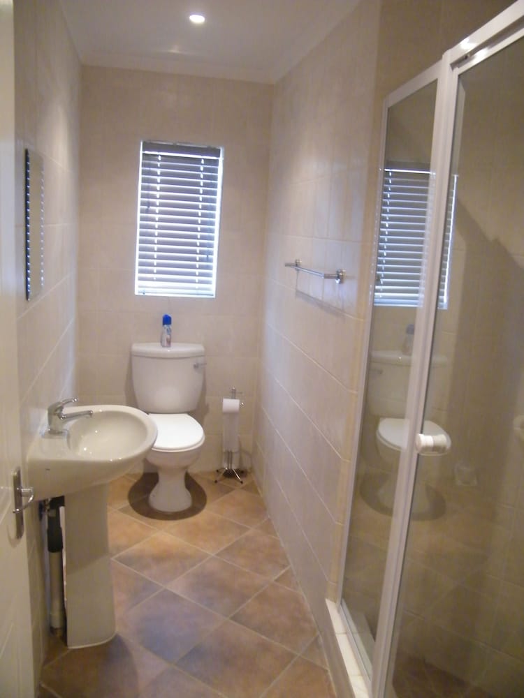 Airport Lodge Guest House 14/43