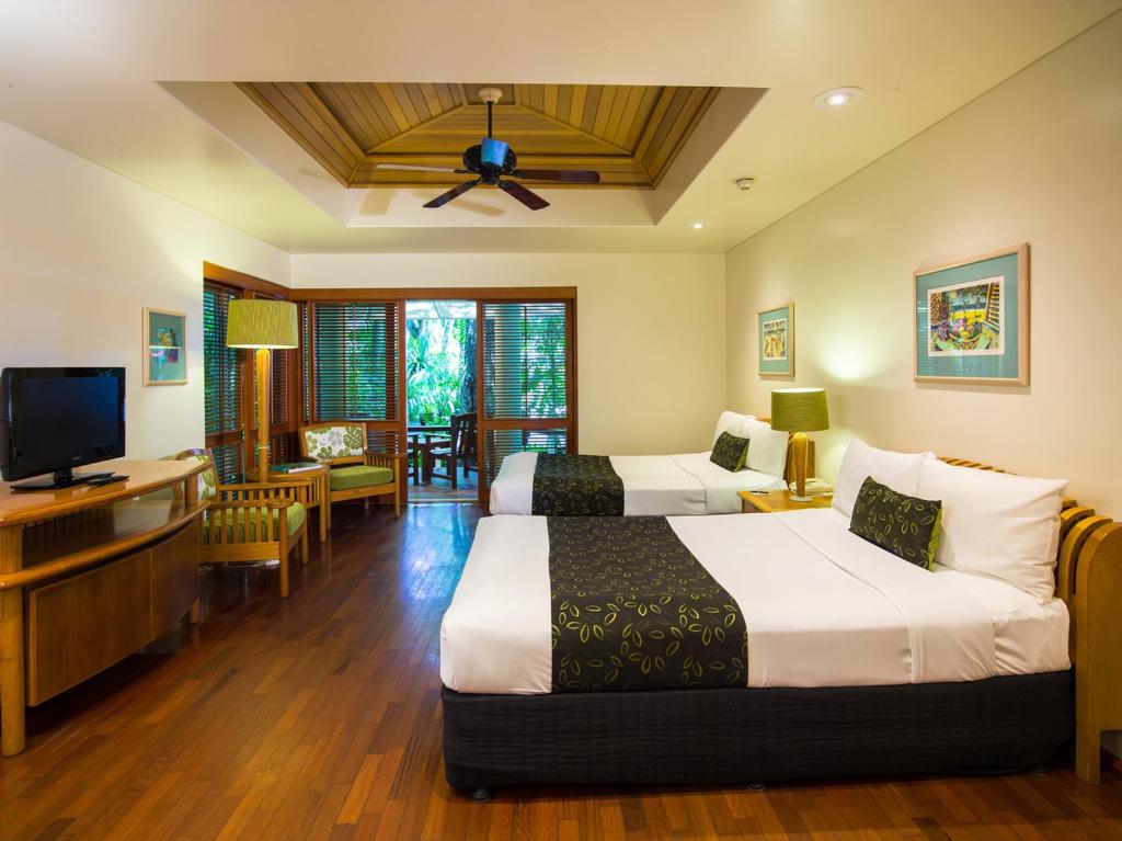 Island, Suite, Twin Beds