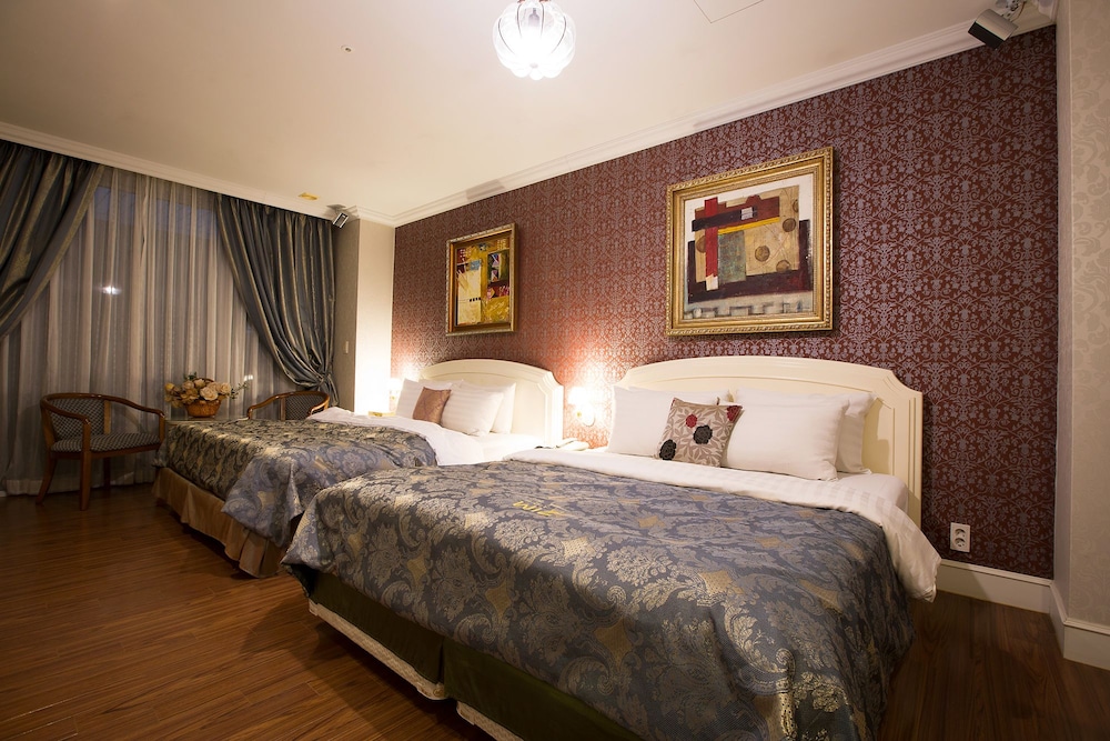 Hotel Wiz 16/38