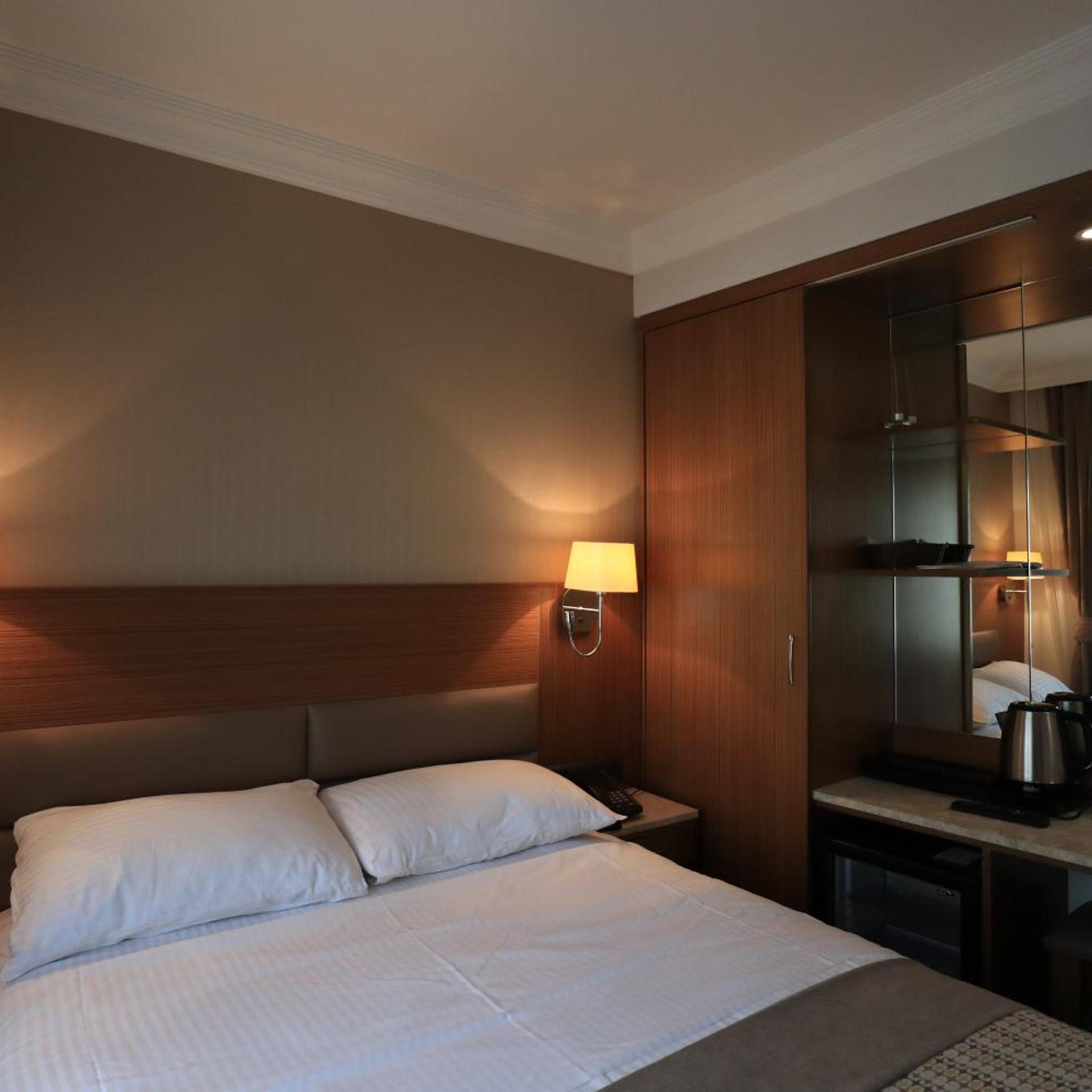 Budget, Double Bed