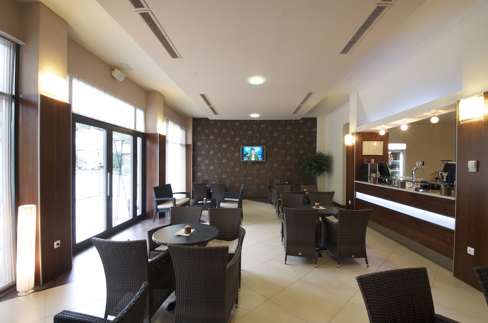 Hotel Fontana 49/65