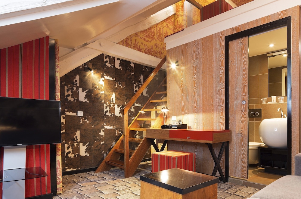 Hotel Le Notre Dame Saint Michel 56/63