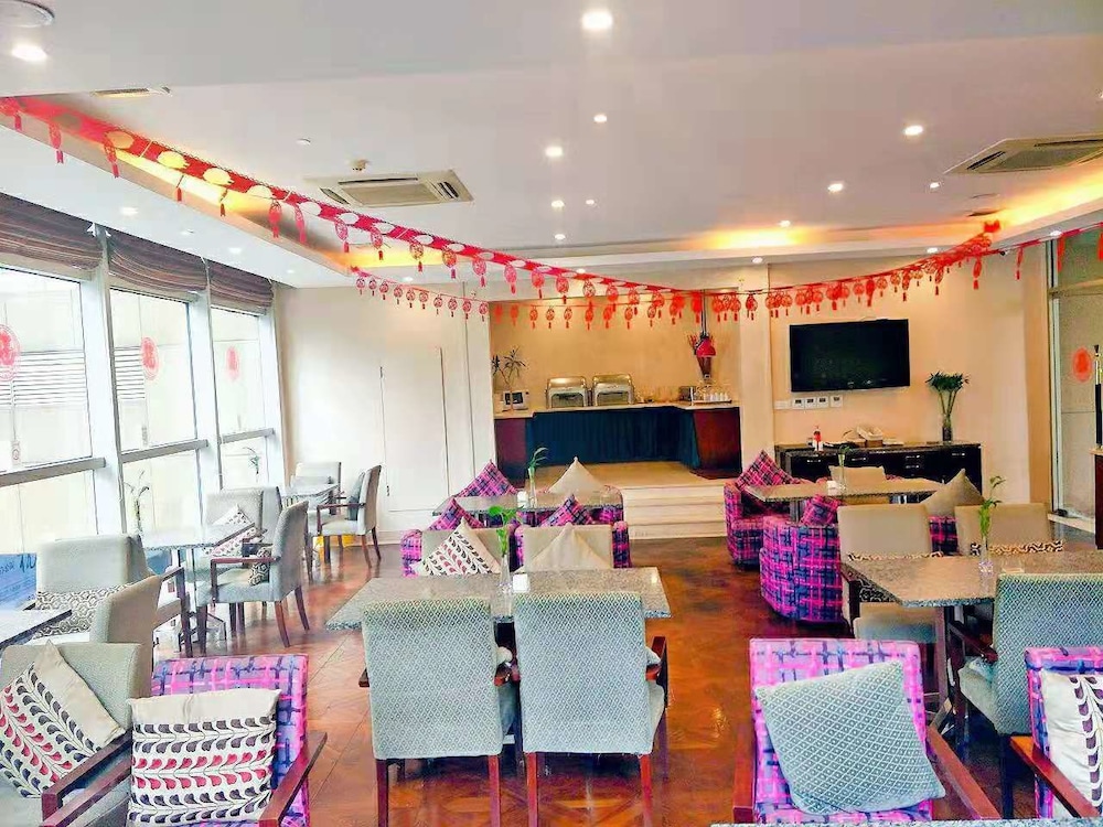 East King Business Hotel 39/50