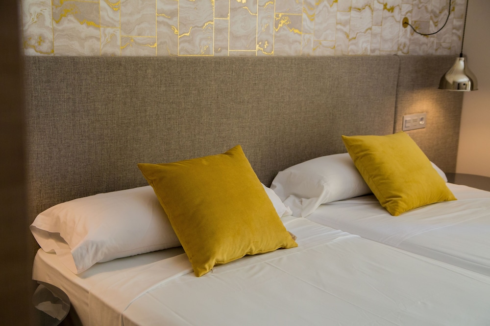 Ona Marbella Inn 14/40