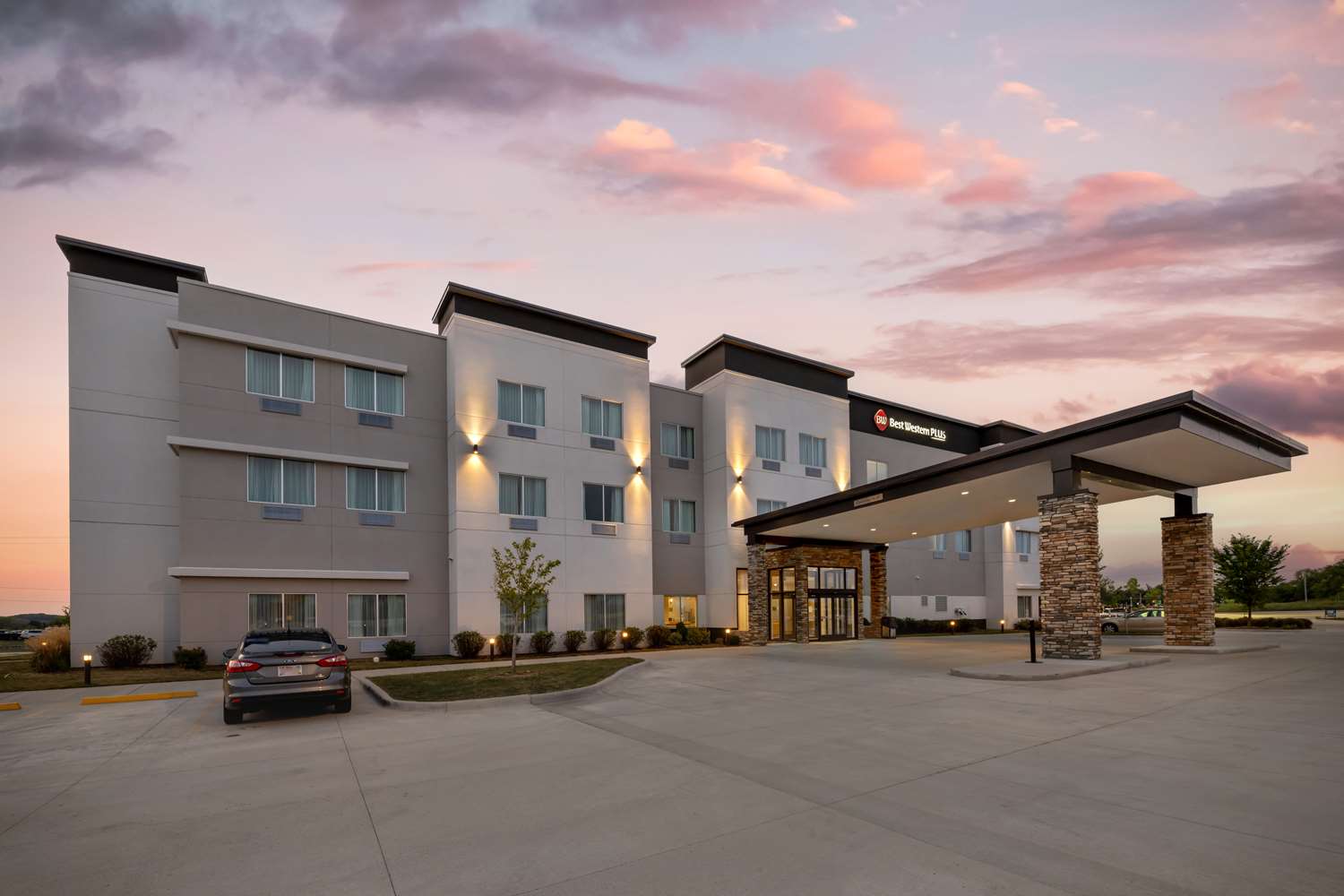 Best Western Plus Jefferson 4/35