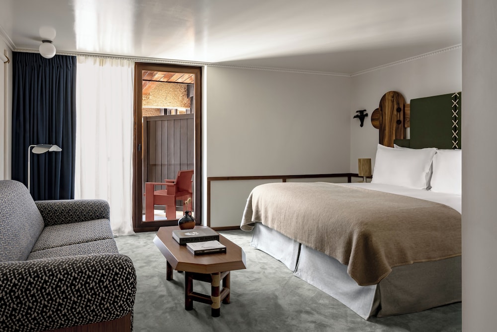 King Bed