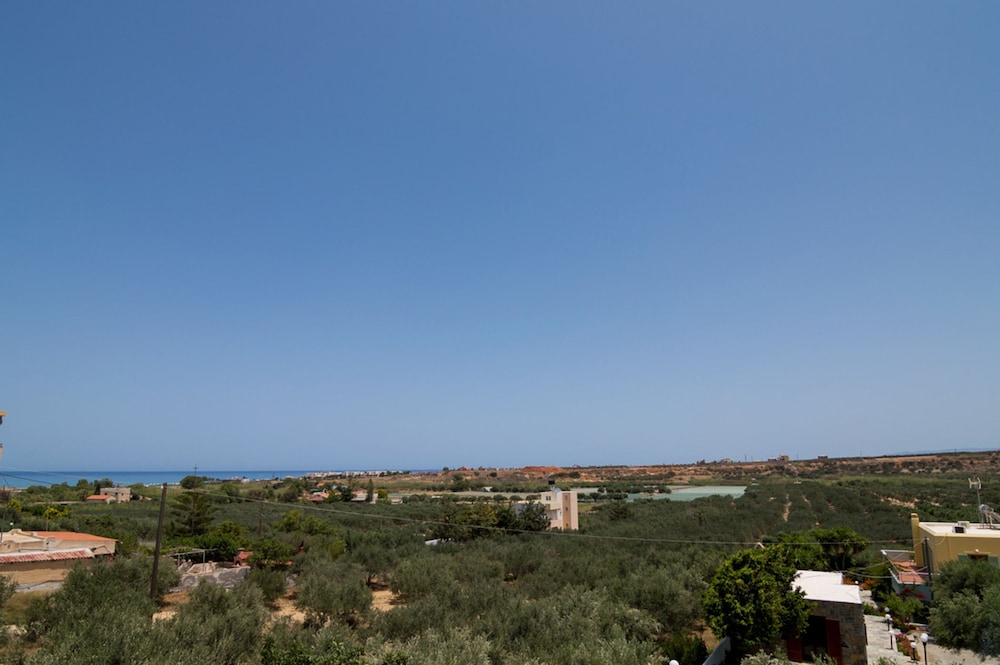 Villa Athena 63/77