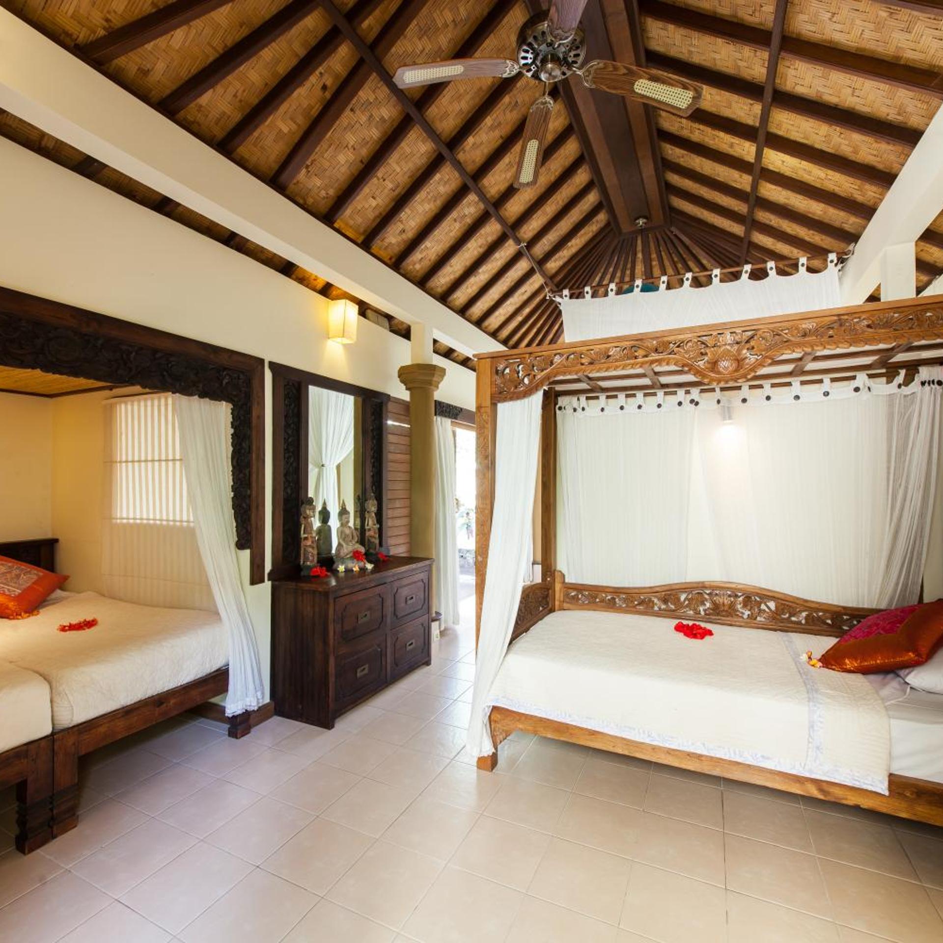 BLUE MOON VILLAS 16/55