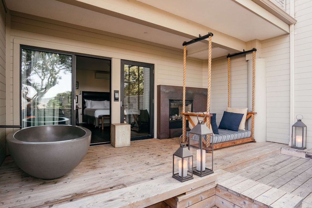 Carmel Valley Ranch 39/76