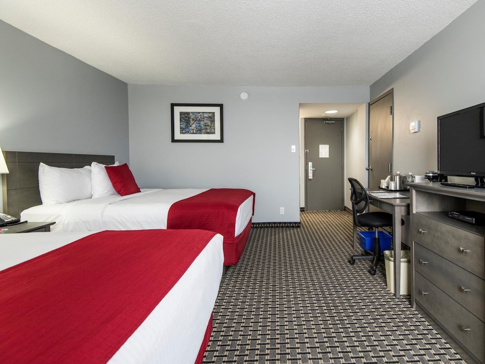 Paradise Inn &amp; Conference Centre 7/32