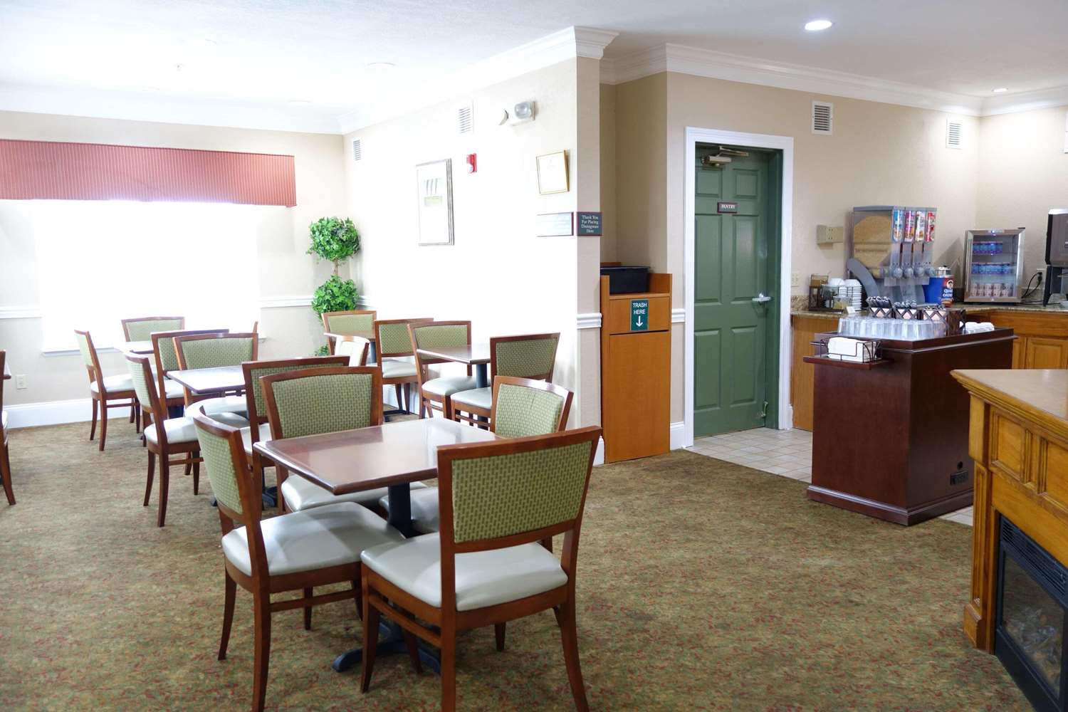 Country Inn & Suites by Radisson, Biloxi-Ocean Springs, MS 17/21