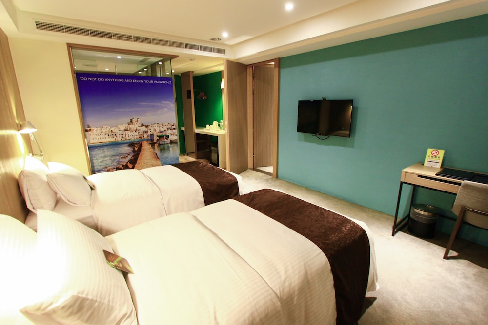 Gogo Hotel 18/56