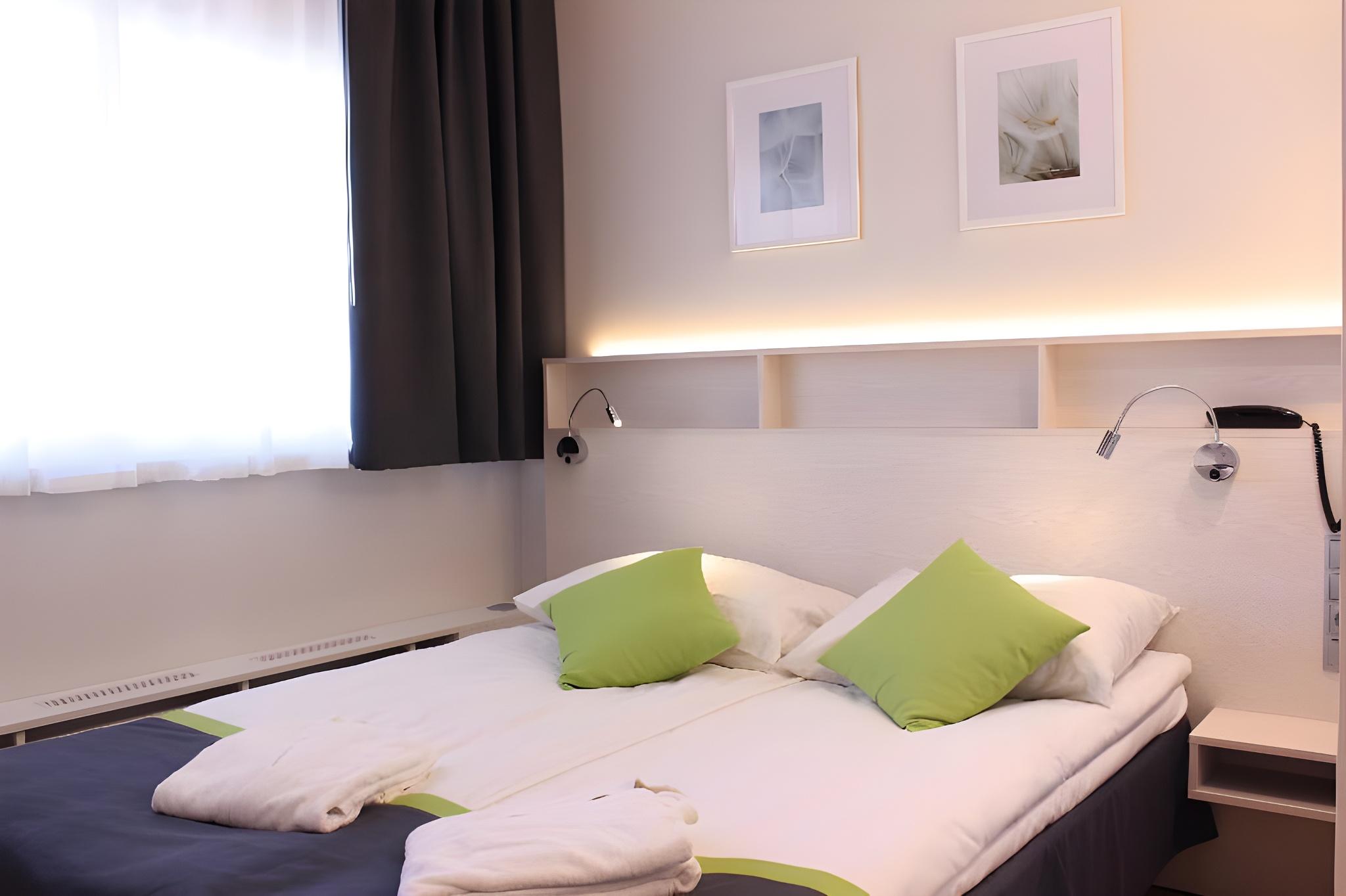 Economy, Double Bed, with Pool